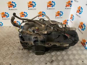 Gebruikte Adblue tank Ford Transit Custom 2.0 TDCi 16V Eco Blue 105 Prijs € 544,50 Inclusief btw aangeboden door Autodemontage Rijnmond BV