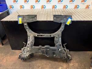 Gebruikte Subframe Mercedes CLA (117.3) 1.6 CLA-180 16V Prijs € 181,50 Inclusief btw aangeboden door Autodemontage Rijnmond BV