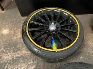 Gebruikte Velgen set + banden Mercedes A (177.0) 1.3 A-160 Turbo 16V Prijs € 605,00 Inclusief btw aangeboden door Autodemontage Rijnmond BV