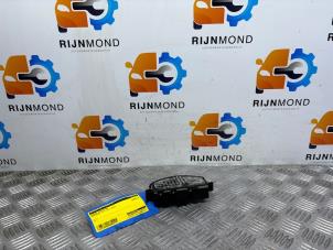 Gebruikte Kachel Weerstand Mercedes CLA (117.3) 1.6 CLA-180 16V Prijs € 24,20 Inclusief btw aangeboden door Autodemontage Rijnmond BV