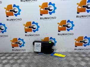 Gebruikte Module Telefoon Jaguar XE 2.0d 180 16V Prijs op aanvraag aangeboden door Autodemontage Rijnmond BV