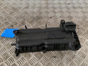 Gebruikte Kleppendeksel Hyundai i10 (F5) 1.1i 12V Prijs op aanvraag aangeboden door Autodemontage Rijnmond BV