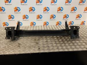 Gebruikte Bumperbalk voor Volkswagen Scirocco (137/13AD) 2.0 TSI 16V Prijs op aanvraag aangeboden door Autodemontage Rijnmond BV