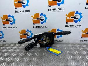 Gebruikte Licht + Raw Schakelaar Peugeot 308 (L3/L8/LB/LH/LP) 1.2 12V VTi PureTech 82 Prijs op aanvraag aangeboden door Autodemontage Rijnmond BV