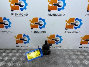 Gebruikte Extra waterpomp Seat Altea (5P1) 1.4 TSI 16V Prijs € 30,00 Margeregeling aangeboden door Autodemontage Rijnmond BV