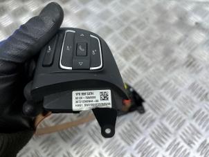 Gebruikte Radiobediening Stuur Seat Altea (5P1) 1.4 TSI 16V Prijs op aanvraag aangeboden door Autodemontage Rijnmond BV