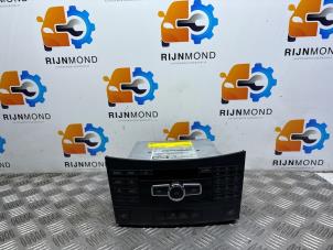 Gebruikte Radio Mercedes E Estate (S212) E-250 CDI 16V BlueEfficiency,BlueTEC Prijs op aanvraag aangeboden door Autodemontage Rijnmond BV