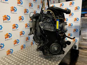 Gebruikte Motor Renault Trafic New (FL) 2.0 dCi 16V 90 Prijs € 1.950,00 Margeregeling aangeboden door Autodemontage Rijnmond BV