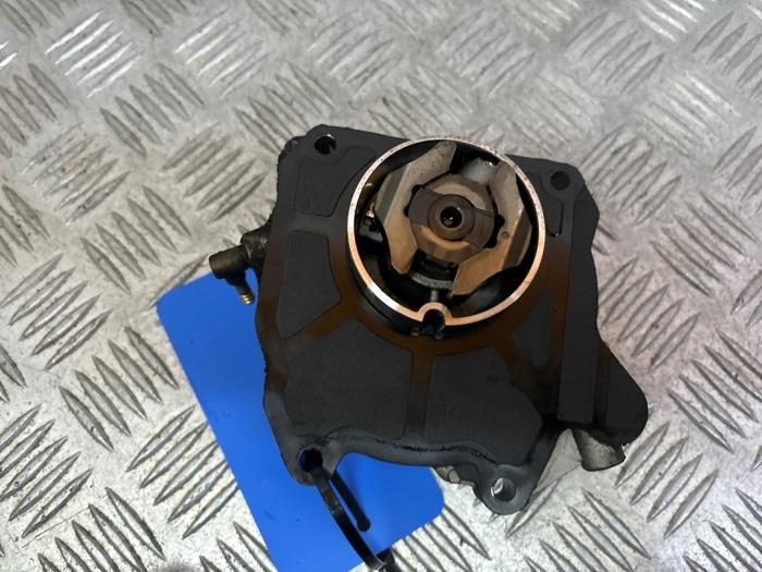 Gebruikte Vacuumpomp (Diesel) Opel Astra J (PC6/PD6/PE6/PF6) 2.0 CDTI 16V 160 Ecotec Prijs op aanvraag aangeboden door Autodemontage Rijnmond BV