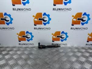 Gebruikte Verstuiver (diesel) Opel Astra J (PC6/PD6/PE6/PF6) 2.0 CDTI 16V 160 Ecotec Prijs € 42,34 Inclusief btw aangeboden door Autodemontage Rijnmond BV