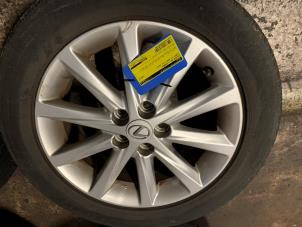 Gebruikte Velgen set + winterbanden Lexus CT 200h 1.8 16V Prijs € 500,00 Margeregeling aangeboden door Autodemontage Rijnmond BV