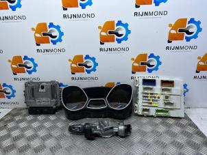 Gebruikte Kontaktslot + computer Ford Grand C-Max (DXA) 1.0 Ti-VCT EcoBoost 12V 125 Prijs € 230,00 Margeregeling aangeboden door Autodemontage Rijnmond BV