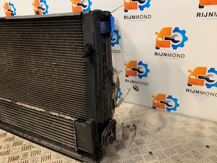 Koelerset van een BMW 1 serie (F20) 114i 1.6 16V 2014