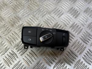 Gebruikte Licht Schakelaar BMW 1 serie (F20) 114i 1.6 16V Prijs op aanvraag aangeboden door Autodemontage Rijnmond BV