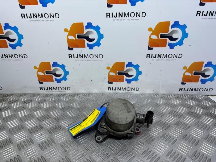 Gebruikte Vacuumpomp (Diesel) Nissan Primastar 2.0 dCi 90 Prijs op aanvraag aangeboden door Autodemontage Rijnmond BV