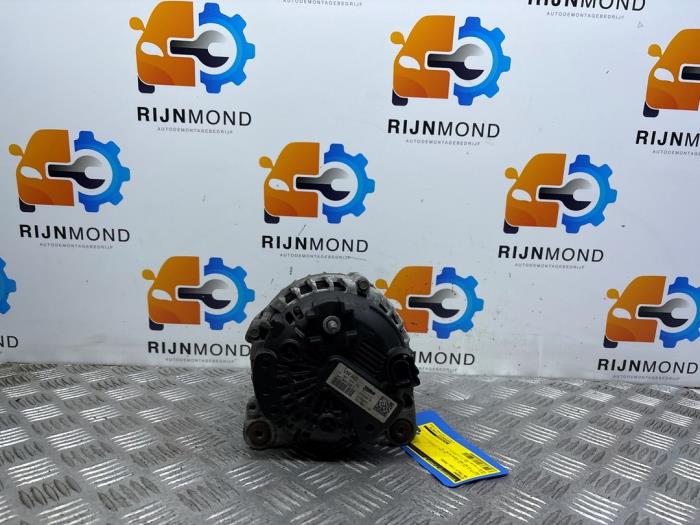 Gebruikte Dynamo Volkswagen Polo VI (AW1) 1.0 MPI 12V Prijs € 59,99 Margeregeling aangeboden door Autodemontage Rijnmond BV