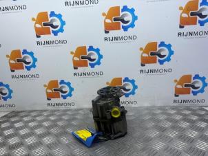 Gebruikte Oliepomp Mercedes Vito (447.6) 2.0 116 CDI 16V Prijs op aanvraag aangeboden door Autodemontage Rijnmond BV