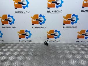 Gebruikte Brandstofdruk sensor Citroen C4 Cactus (0B/0P) 1.2 PureTech 110 12V Prijs op aanvraag aangeboden door Autodemontage Rijnmond BV