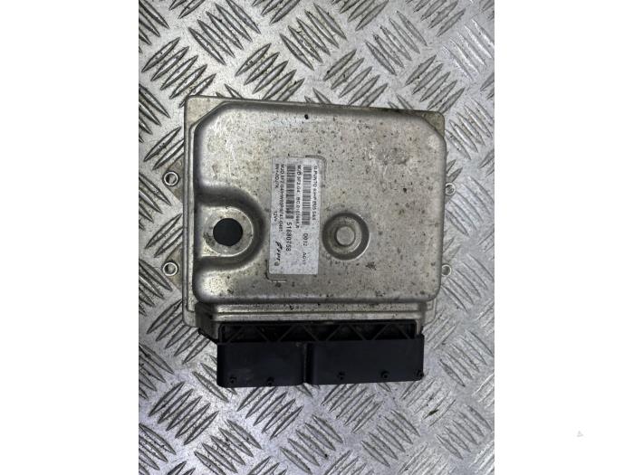 Kontaktslot + computer van een Fiat Punto Evo (199) 1.3 JTD Multijet 85 16V Euro 5 2011