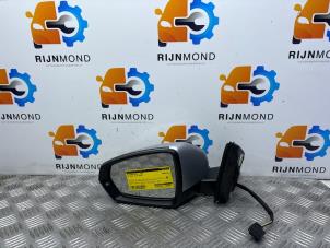 Gebruikte Buitenspiegel links Volkswagen Polo VI (AW1) 1.0 MPI 12V Prijs € 125,00 Margeregeling aangeboden door Autodemontage Rijnmond BV