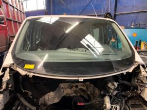 Gebruikte Voorruit Ford Transit Custom 2.2 TDCi 16V Prijs € 175,00 Margeregeling aangeboden door Autodemontage Rijnmond BV