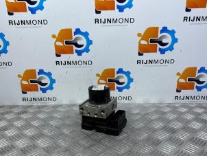 Gebruikte ABS Pomp Ford Focus C-Max 1.8 16V Prijs € 50,00 Margeregeling aangeboden door Autodemontage Rijnmond BV