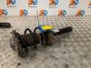 BMW X1 (F48) xDrive 20d 2.0 16V Schokbreker rechts-voor