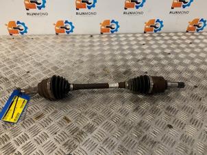 Gebruikte Aandrijfas links-voor Ford Fiesta 7 1.1 Ti-VCT 12V 85 Prijs € 151,25 Inclusief btw aangeboden door Autodemontage Rijnmond BV