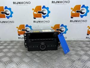 Gebruikte Radio CD Speler Chevrolet Captiva (C100) 2.4 16V 4x4 Prijs € 50,00 Margeregeling aangeboden door Autodemontage Rijnmond BV