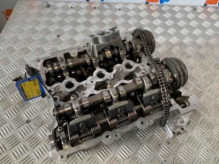 Cilinderkop van een BMW 1 serie (F20) 118i 1.5 TwinPower 12V 2017