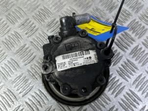 Gebruikte Servopomp Opel Combo 1.6 CDTI 16V Prijs € 40,00 Margeregeling aangeboden door Autodemontage Rijnmond BV