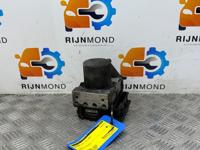 Gebruikte ABS Pomp Mercedes Vito (639.6) 2.2 109 CDI 16V Prijs € 65,00 Margeregeling aangeboden door Autodemontage Rijnmond BV