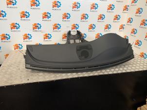 Gebruikte Dashboard Mercedes C Estate (S205) C-180 1.6 16V BlueEfficiency Prijs € 400,00 Margeregeling aangeboden door Autodemontage Rijnmond BV