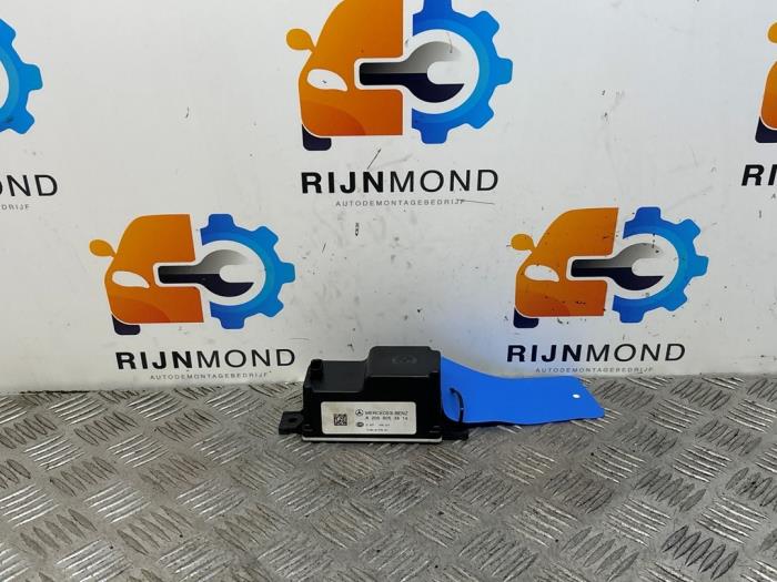 Gebruikte Module (diversen) Mercedes C Estate (S205) C-180 1.6 16V BlueEfficiency Prijs € 50,00 Margeregeling aangeboden door Autodemontage Rijnmond BV
