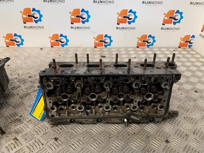 Gebruikte Cilinderkop Volkswagen Golf VII (AUA) 1.6 TDI BlueMotion 16V Prijs € 200,00 Margeregeling aangeboden door Autodemontage Rijnmond BV