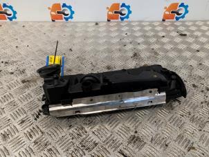 Gebruikte Kleppendeksel Volkswagen Golf VII (AUA) 1.6 TDI BlueMotion 16V Prijs op aanvraag aangeboden door Autodemontage Rijnmond BV