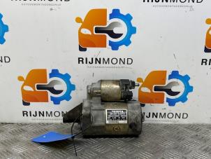 Gebruikte Startmotor Toyota Yaris (P1) 1.0 16V VVT-i Prijs € 20,00 Margeregeling aangeboden door Autodemontage Rijnmond BV