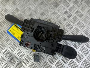 Gebruikte Licht + Raw Schakelaar Peugeot 307 (3A/C/D) 1.6 16V Prijs op aanvraag aangeboden door Autodemontage Rijnmond BV