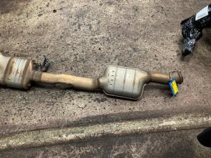 Gebruikte Uitlaat Middendemper Mercedes C Estate (S205) C-400 3.0 V6 Turbo 4-Matic Prijs € 550,00 Margeregeling aangeboden door Autodemontage Rijnmond BV