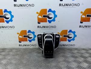 Gebruikte I-Drive knop Mercedes C Estate (S205) C-400 3.0 V6 Turbo 4-Matic Prijs € 160,00 Margeregeling aangeboden door Autodemontage Rijnmond BV