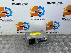 Gebruikte Radio module Mercedes C Estate (S205) C-400 3.0 V6 Turbo 4-Matic Prijs € 750,00 Margeregeling aangeboden door Autodemontage Rijnmond BV