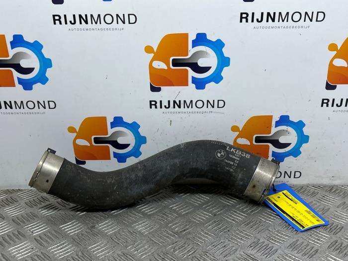 Intercooler Slang BMW 1 serie (F20), 2011 / 2019 118i 1.5 TwinPower 12V, Hatchback, 4Dr, Benzine, 1.499cc, 100kW (136pk), RWD, B38B15A, 2015-07 / 2019-06, 1R51; 1R52 (Gebruikt)