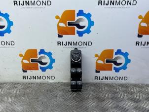 Gebruikte Elektrisch Raam Schakelaar Ford Mondeo V 2.0 EcoBoost 16V Prijs op aanvraag aangeboden door Autodemontage Rijnmond BV