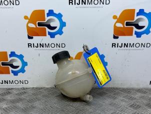 Gebruikte Expansievat Citroen C1 1.2 PureTech 82 12V Prijs € 18,15 Inclusief btw aangeboden door Autodemontage Rijnmond BV