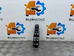 Gebruikte Schakelaar Elektrisch Raam Citroen C4 Picasso (3D/3E) 1.2 12V PureTech 130 Prijs € 48,40 Inclusief btw aangeboden door Autodemontage Rijnmond BV