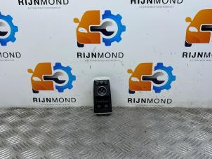 Gebruikte Ruit schakelaar elektrisch Mercedes C (C204) 2.2 C-220 CDI 16V BlueEfficiency Prijs op aanvraag aangeboden door Autodemontage Rijnmond BV