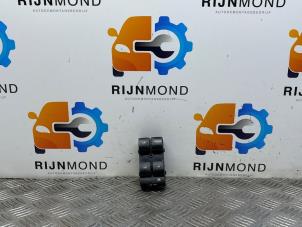 Gebruikte Raam schakelaar elektrisch Opel Astra K Sports Tourer 1.6 CDTI 110 16V Prijs op aanvraag aangeboden door Autodemontage Rijnmond BV