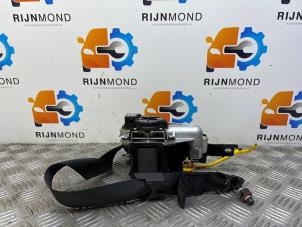 Gebruikte Veiligheidsgordel links-voor Kia Stonic (YB) 1.0i T-GDi 12V Prijs € 151,25 Inclusief btw aangeboden door Autodemontage Rijnmond BV