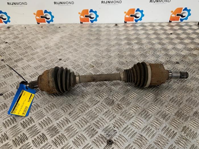 Gebruikte Aandrijfas links-voor Ford Focus 3 ST 2.0 ST EcoBoost 16V Prijs € 181,50 Inclusief btw aangeboden door Autodemontage Rijnmond BV