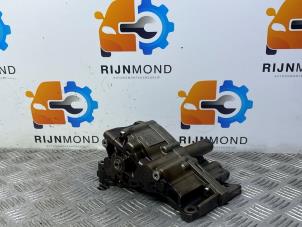 Gebruikte Oliepomp BMW 3 serie (E93) 330i 24V Prijs € 72,60 Inclusief btw aangeboden door Autodemontage Rijnmond BV